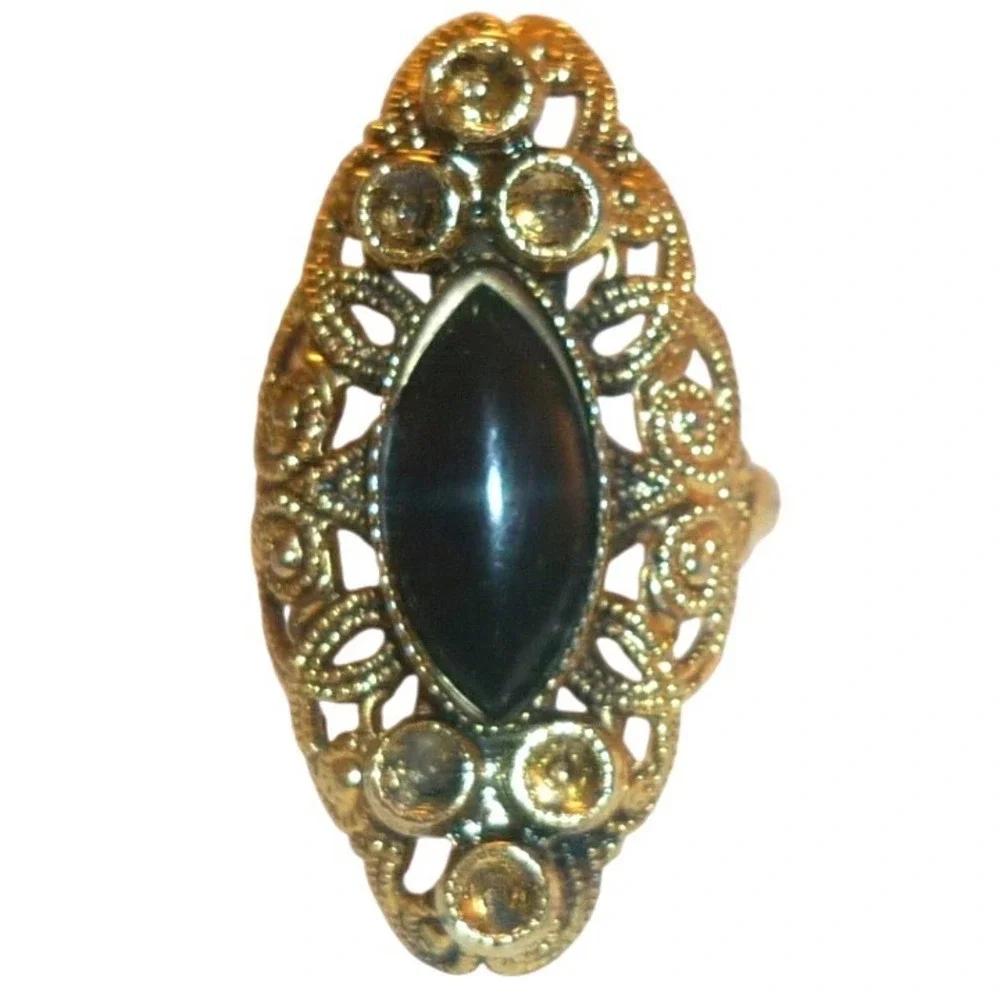 Vintage Gold Tone Black Cabochon Filigree Marquise Statement Ring sz 6-7